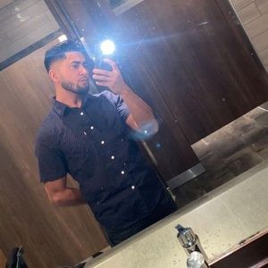 Meet your Posher, Carlos